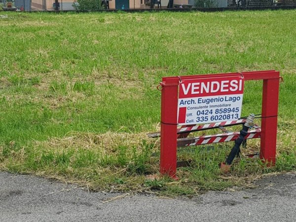 terreno edificabile in vendita a Tezze sul Brenta in zona Tezze
