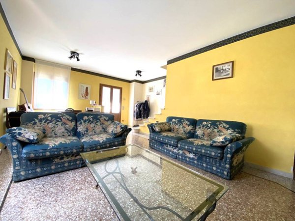casa indipendente in vendita a Tezze sul Brenta in zona Belvedere