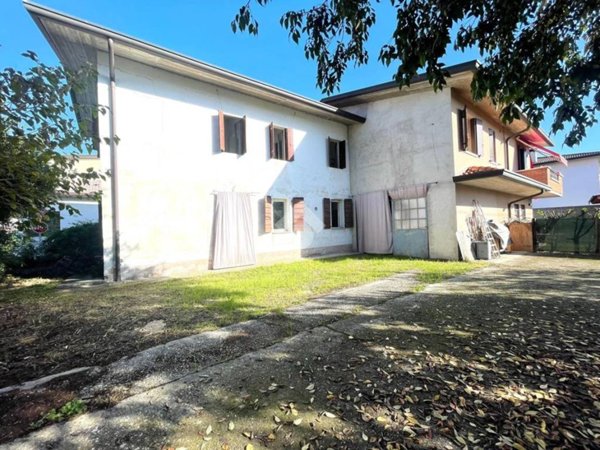 casa indipendente in vendita a Tezze sul Brenta in zona Tezze