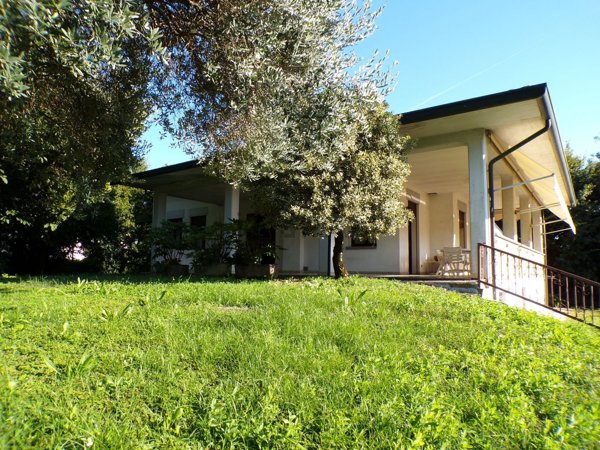 casa indipendente in vendita a Tezze sul Brenta