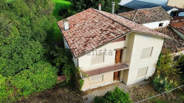 esavano in vendita a Tezze sul Brenta in zona Belvedere