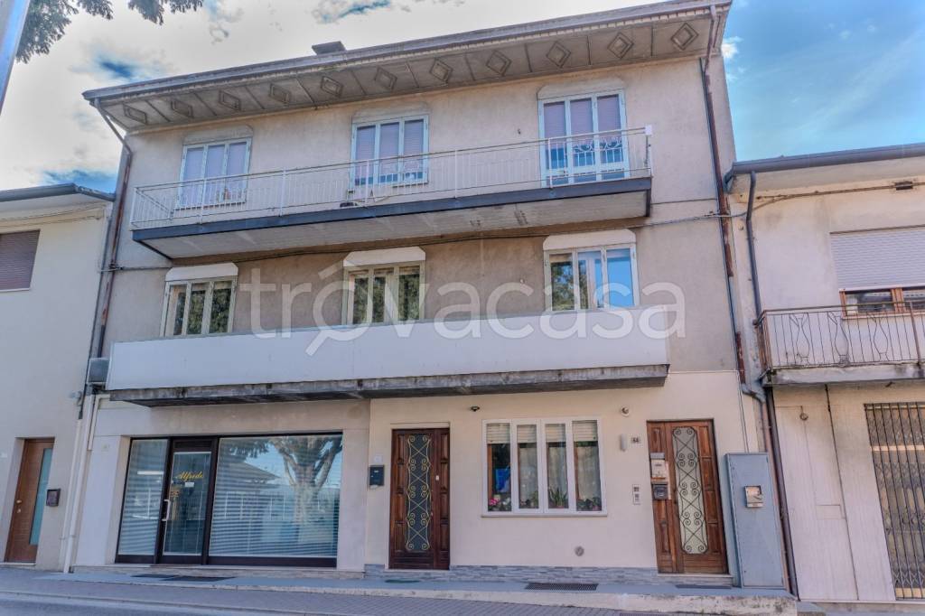 appartamento in vendita a Tezze sul Brenta in zona Tezze