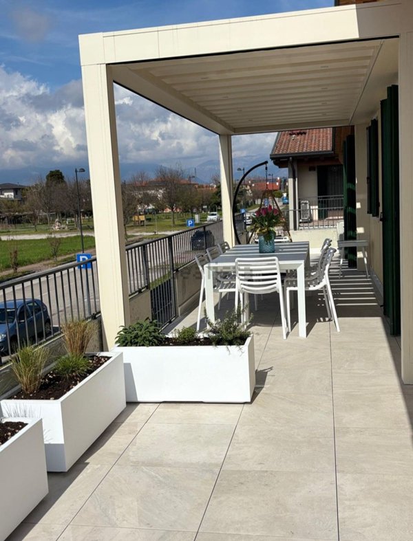 appartamento in vendita a Tezze sul Brenta in zona Belvedere