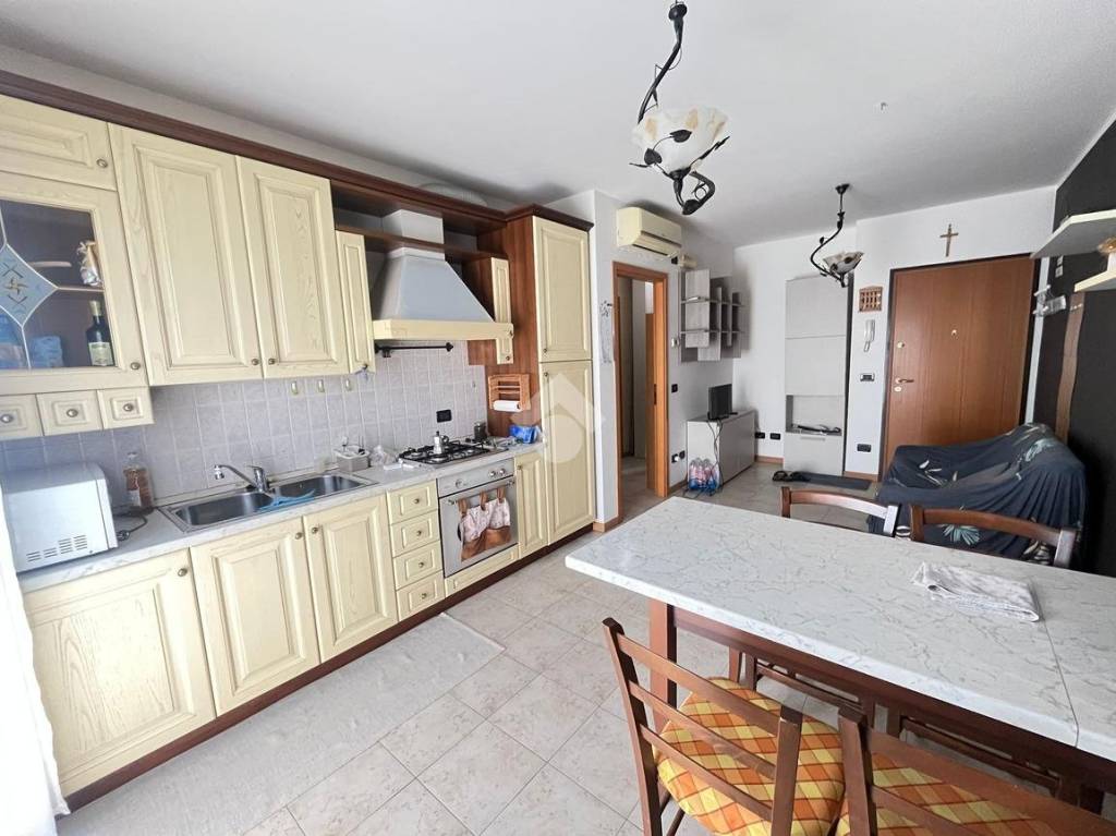 appartamento in vendita a Tezze sul Brenta in zona Granella