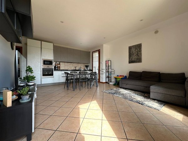 appartamento in vendita a Tezze sul Brenta in zona Stroppari