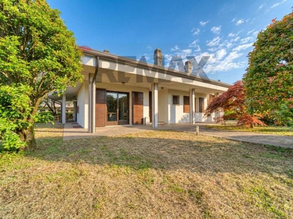 casa indipendente in vendita a Tezze sul Brenta in zona Belvedere