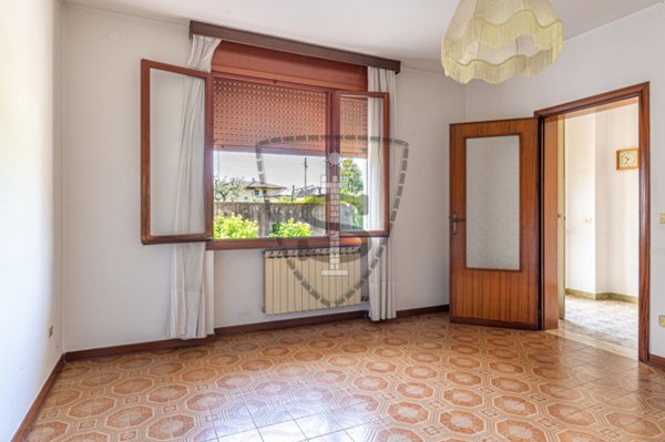 casa indipendente in vendita a Tezze sul Brenta in zona Tezze
