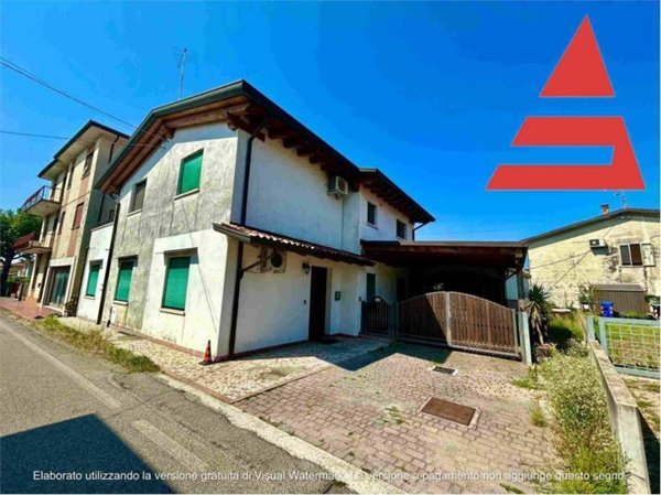 casa indipendente in vendita a Tezze sul Brenta in zona Stroppari