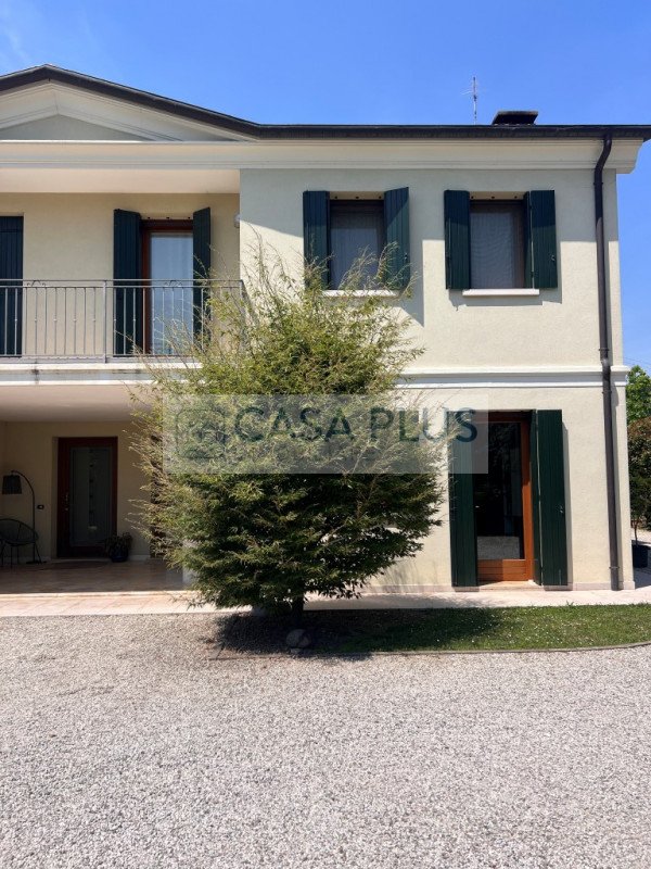 casa indipendente in vendita a Tezze sul Brenta