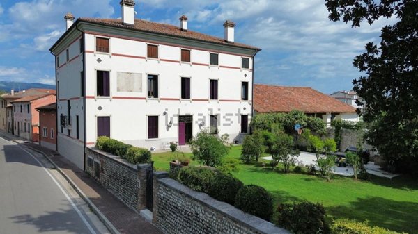 appartamento in vendita a Tezze sul Brenta in zona Tezze