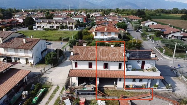 casa indipendente in vendita a Tezze sul Brenta in zona Granella