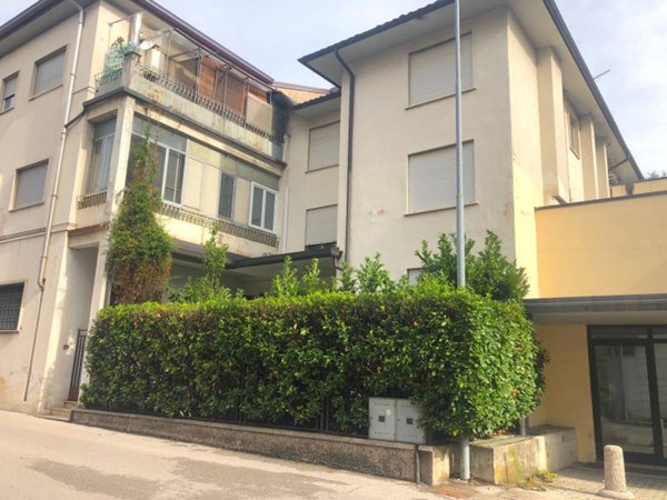 casa indipendente in vendita a Thiene in zona Santo