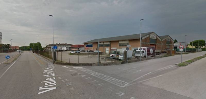 capannone in vendita a Thiene