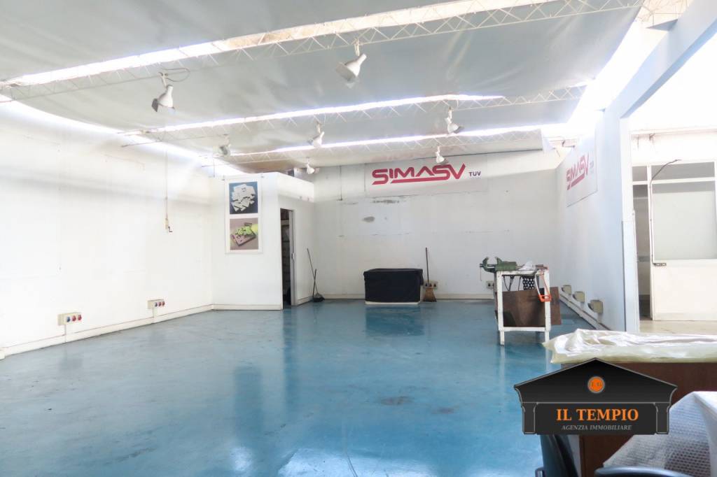 locale commerciale in vendita a Thiene