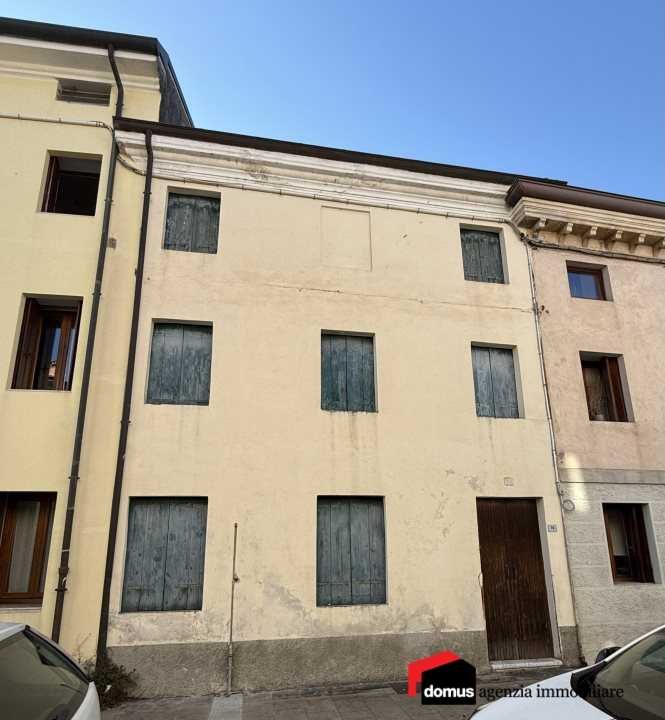 casa indipendente in vendita a Thiene