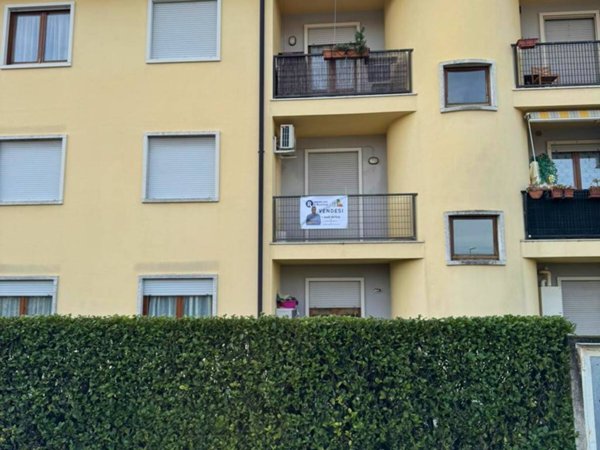 appartamento in vendita a Thiene in zona Santo