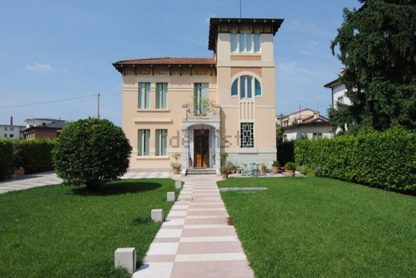 casa indipendente in vendita a Thiene