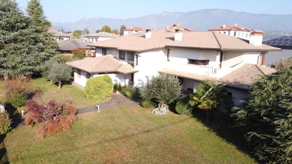 casa indipendente in vendita a Thiene