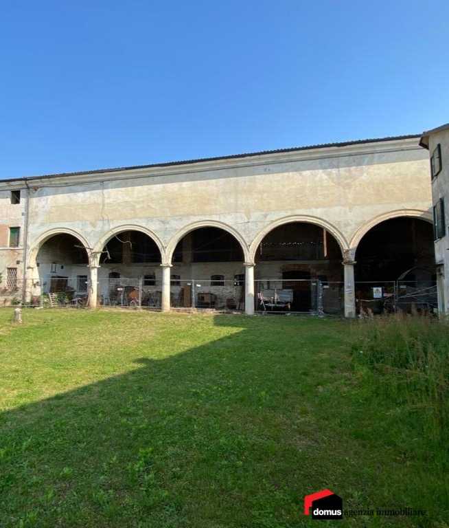 casa indipendente in vendita a Thiene