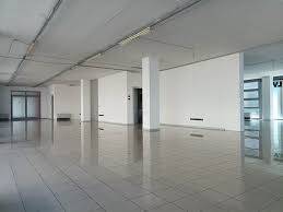 locale commerciale in vendita a Thiene