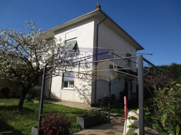 casa indipendente in vendita a Thiene