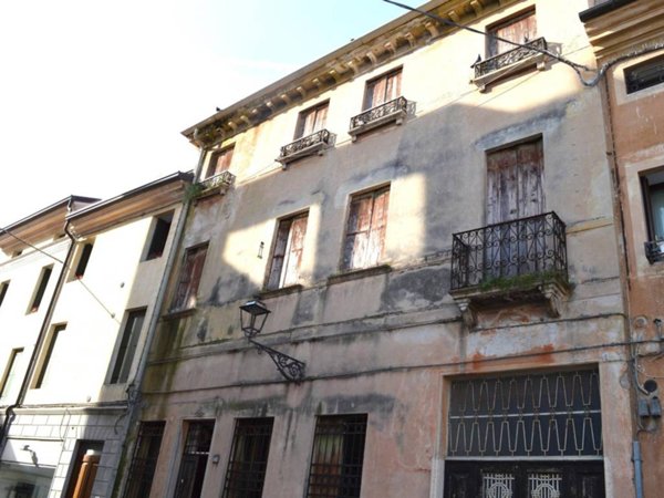 intera palazzina in vendita a Thiene