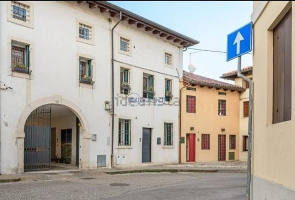 casa indipendente in vendita a Thiene