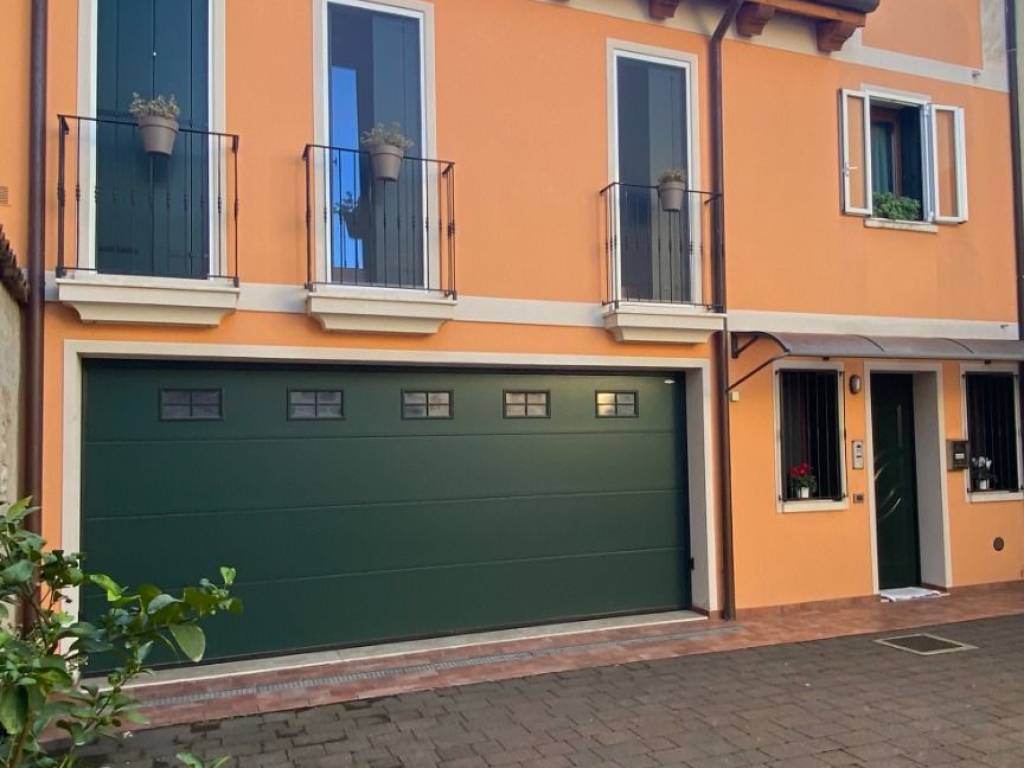 casa indipendente in vendita a Thiene