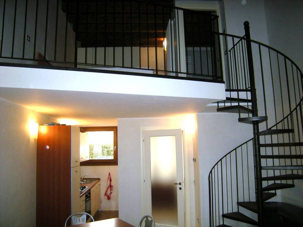 appartamento in vendita a Thiene in zona Santo