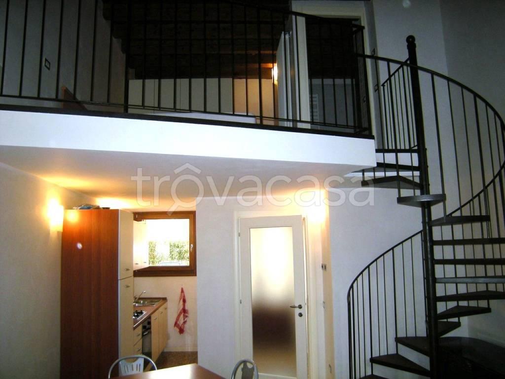 appartamento in vendita a Thiene in zona Santo