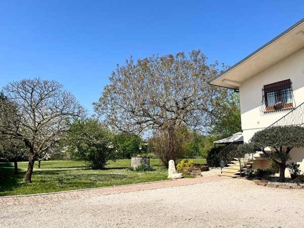 casa indipendente in vendita a Thiene
