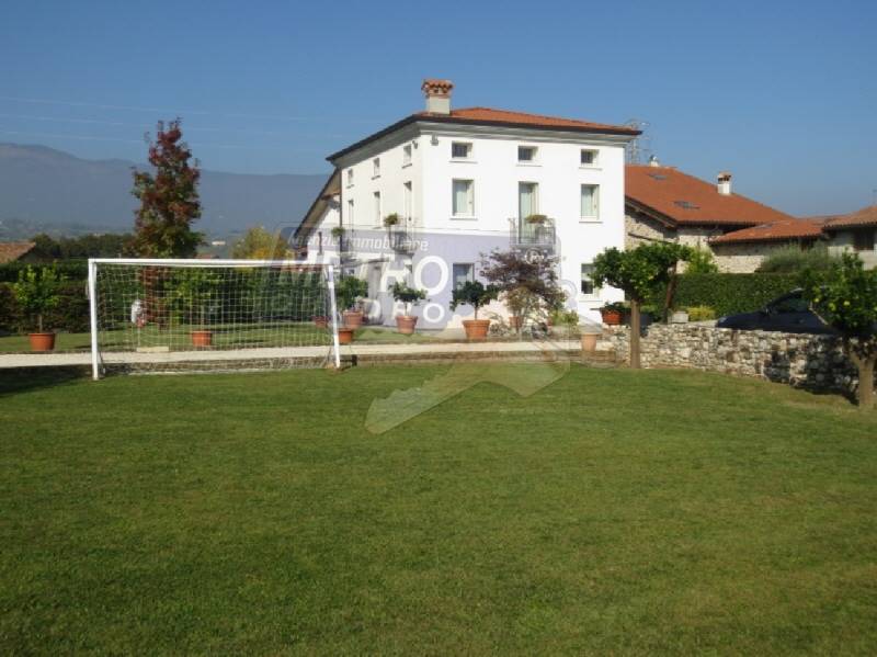 casa indipendente in vendita a Thiene