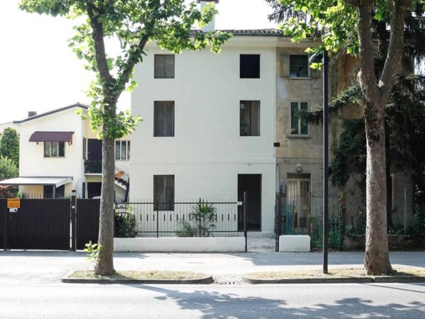 casa indipendente in vendita a Thiene in zona Santo