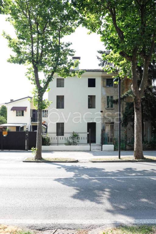 casa indipendente in vendita a Thiene in zona Santo