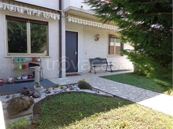 appartamento in vendita a Thiene in zona Santo