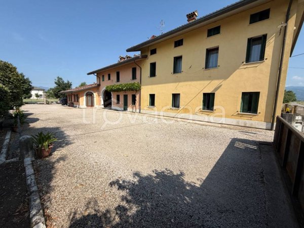 casa indipendente in vendita a Thiene
