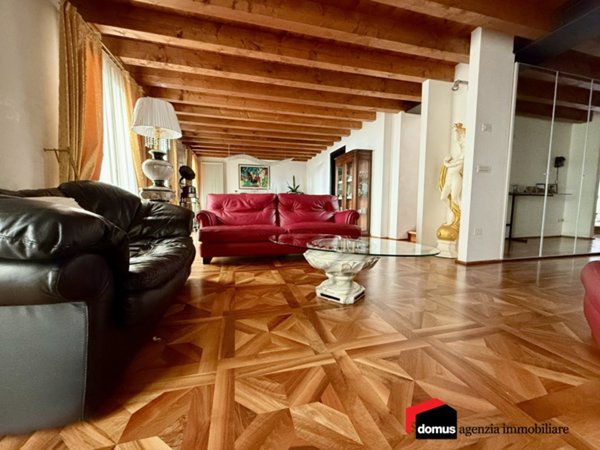 casa indipendente in vendita a Thiene