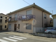 casa indipendente in vendita a Thiene
