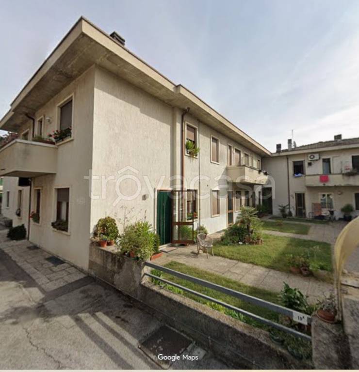 casa indipendente in vendita a Thiene in zona Santo