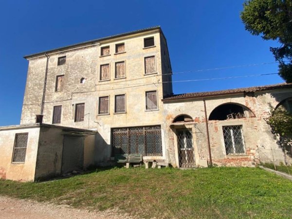 casa indipendente in vendita a Thiene