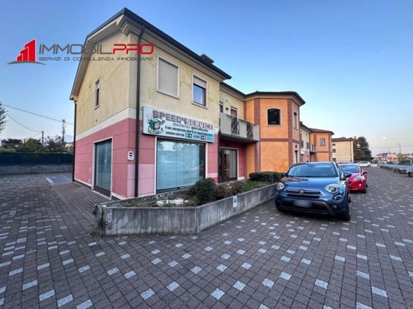 negozio in vendita a Thiene