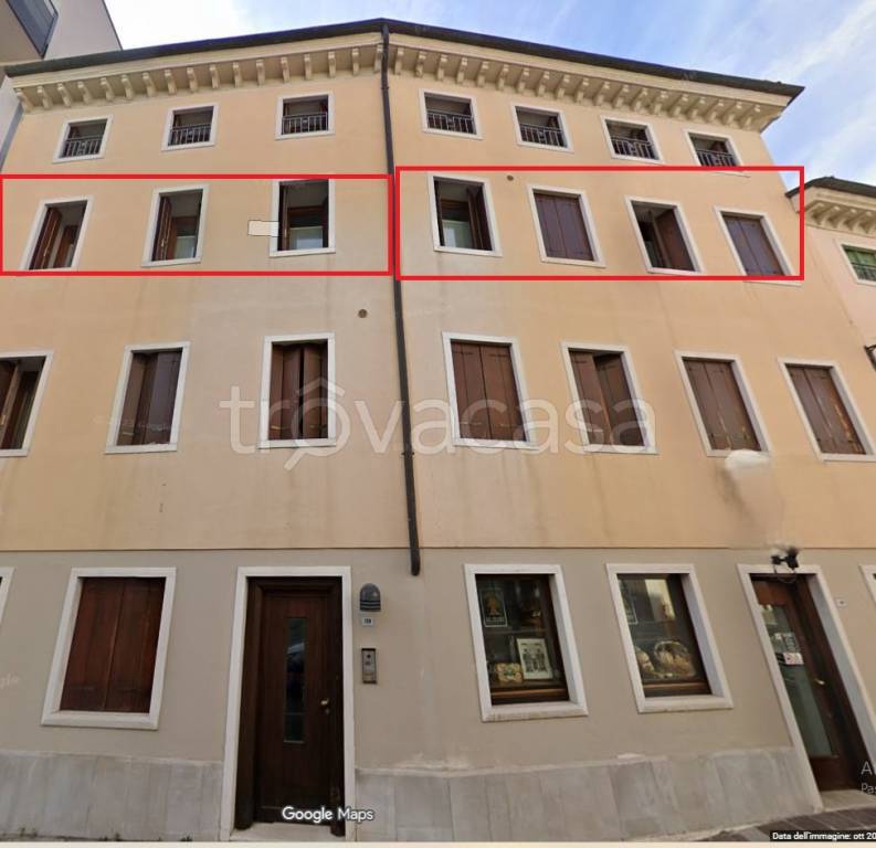 appartamento in vendita a Thiene in zona Santo