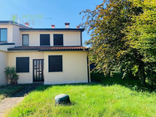 casa indipendente in vendita a Thiene