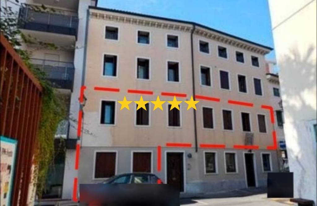 appartamento in vendita a Thiene in zona Santo