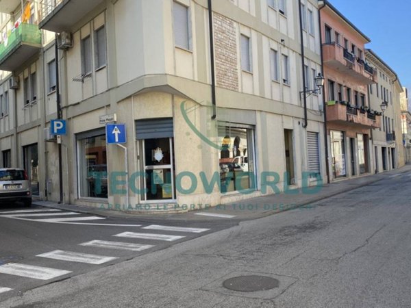 negozio in vendita a Thiene