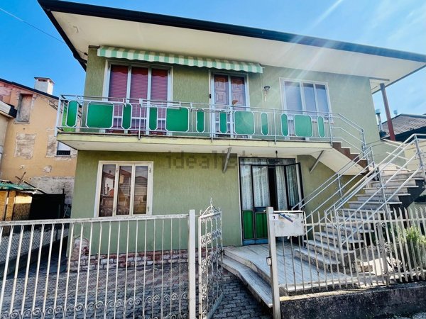casa indipendente in vendita a Thiene