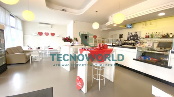 locale commerciale in vendita a Thiene