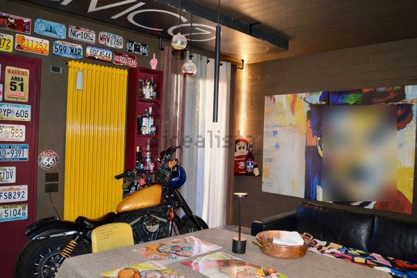 appartamento in vendita a Thiene in zona Rozzampia