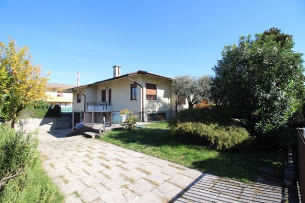 casa indipendente in vendita a Thiene in zona Santo