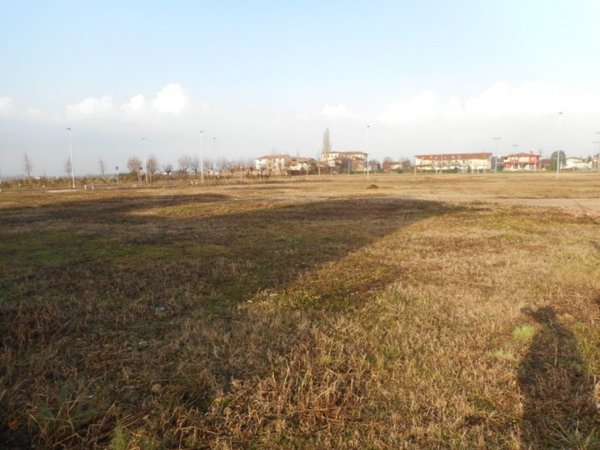 terreno edificabile in vendita a Thiene in zona Santo